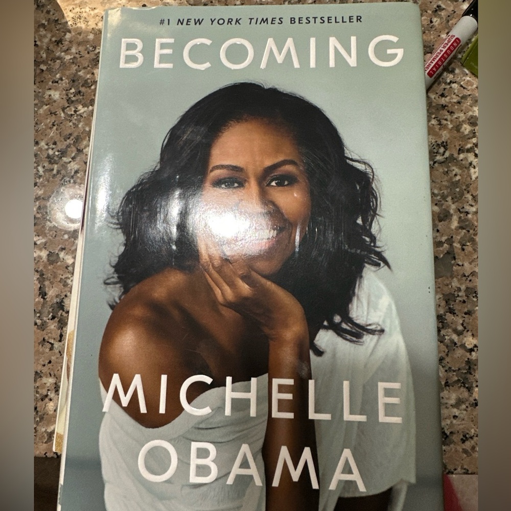 Becoming Hardcover Book - Michelle Obama